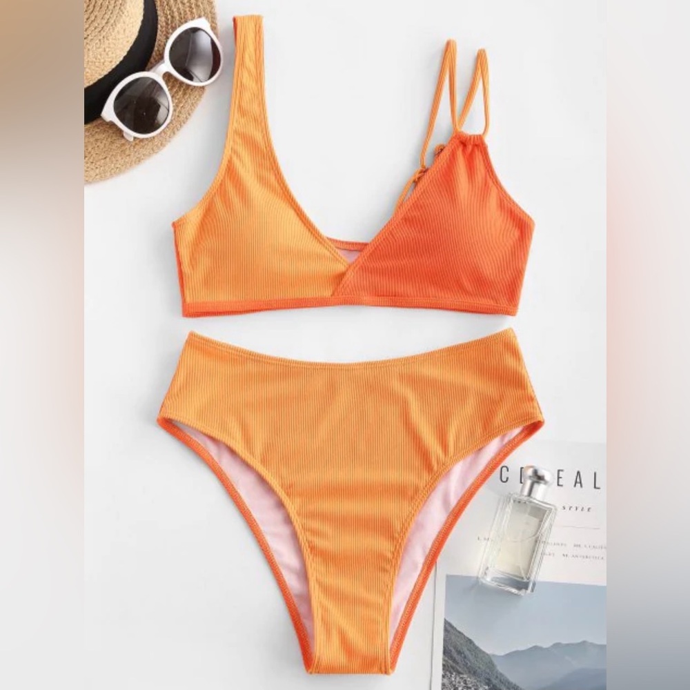 Two Tone Ribbed Bikini - Picture 2 of 5